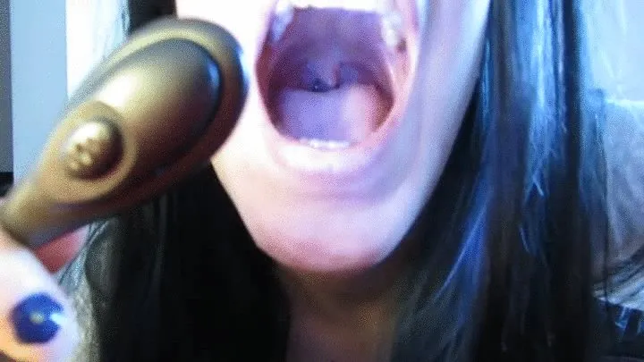 Crooked uvula