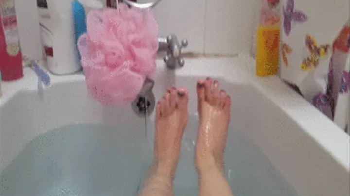 Sole Scrunching In The Bath