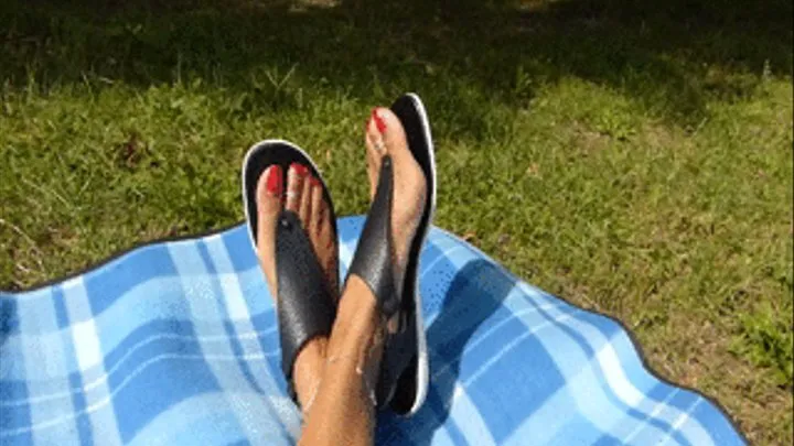 Feet Show at the Park