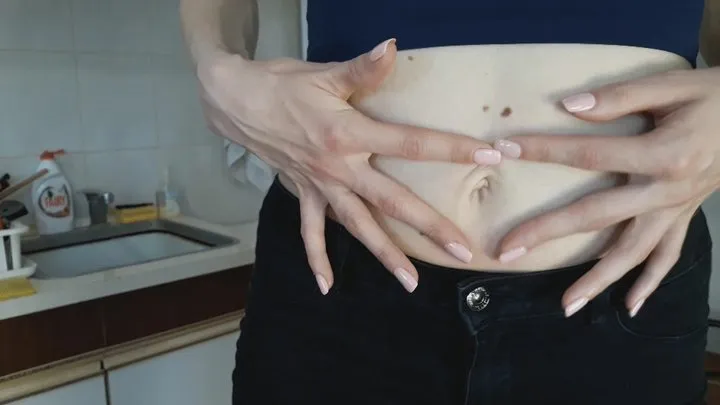Alanna s belly button