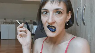 dark blue lips