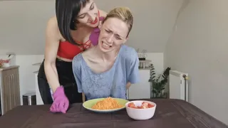 Alanna gets feed