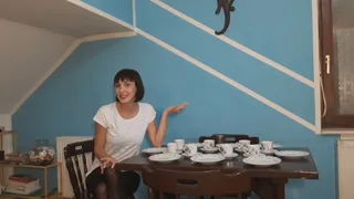 TAKING CARE OF A DINNER SET