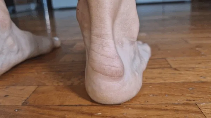 Sexy heel bumps