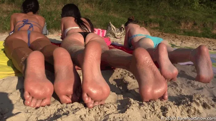 Beach big feet show from Kristina, Olivia and Valentina (Part 4 of 6)