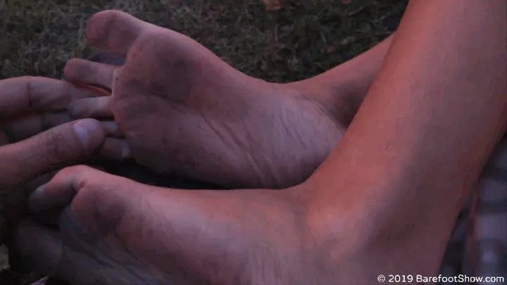 Beauty girl Artemeda spends a summer evening barefoot in the park with (Part 6 of 6)