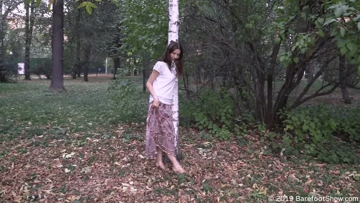 Sexy beauty Anastasia with funny toes and very soft soles in a public park (Part 5 of 6)