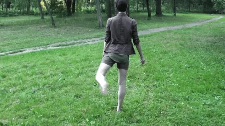 The dancer of modern ballet in the park (Part 2)