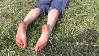 Sexy blonde barefoot on the grass (Part 4)