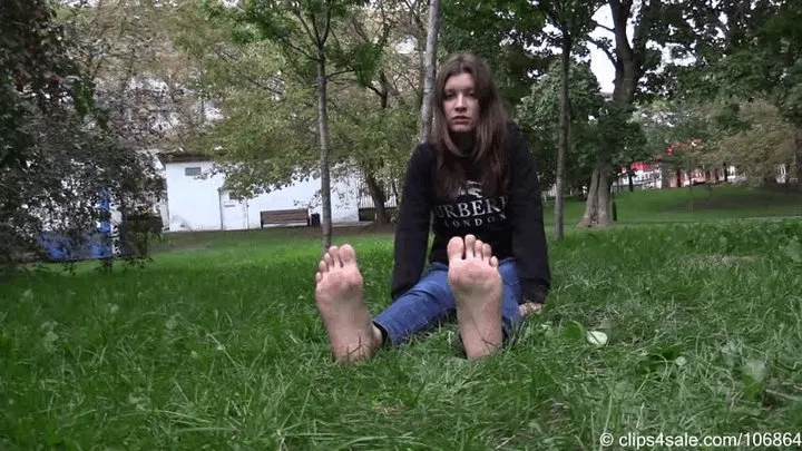 Next door brunette girl with wide feet and strong toes (Part 5 of 5)