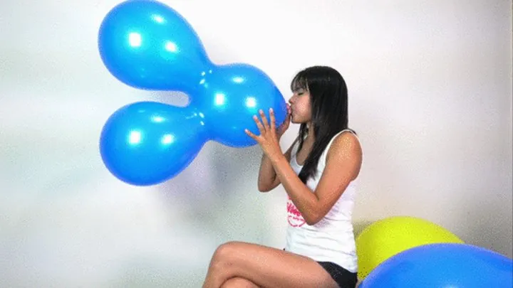 Paola Blows to Pop Mouse SA16" Balloon -