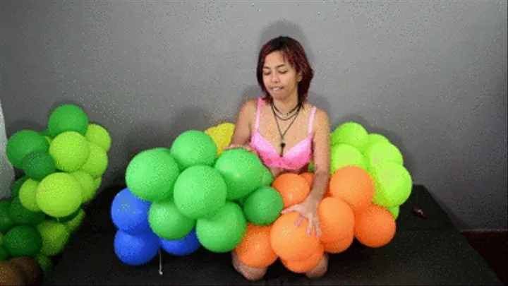 Nicole Mass Pop Balloon Column