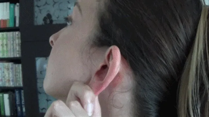 Soft and stretchy earlobes
