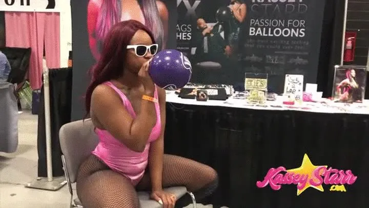 Exxxotica NJ B2P for a Fan!