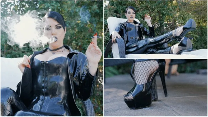 Sublime Smoking Goddess