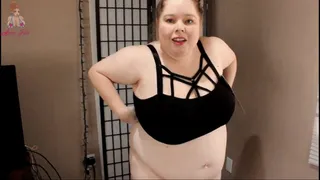 BBW Trying on Panties and Bras