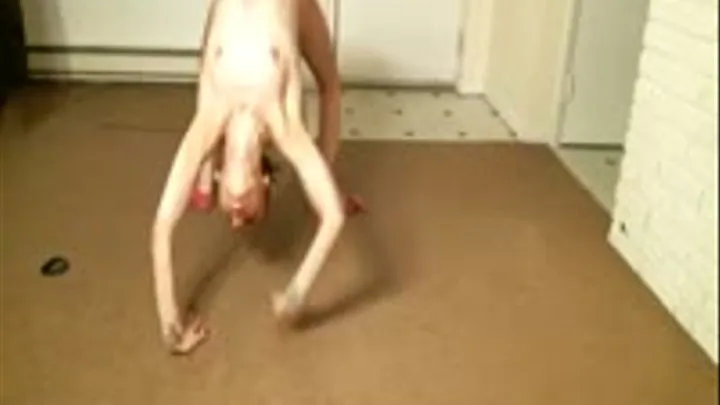 Gymnastics & Pussy Play