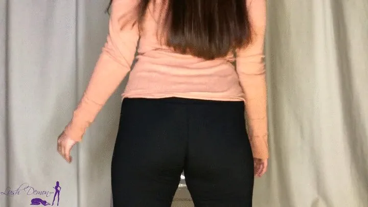 Brat in Yoga Pants Ass Smother