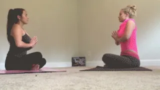 Relaxing Yoga - Chanel Yeoung & Anabelle Pync