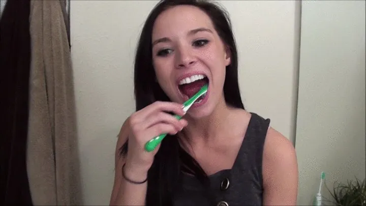 Ariella gives you a mouth tour