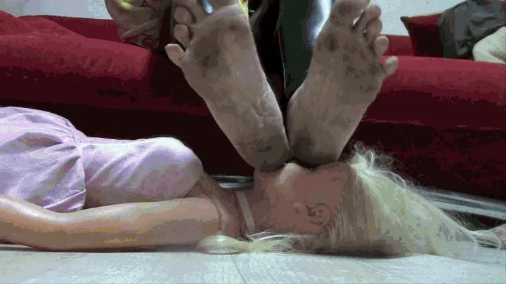 Evil giantess punishes rebellious stepdaughter with dirty stinky feet