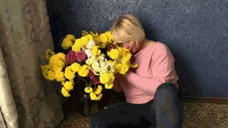 Allergic sneezing from autumn flowers