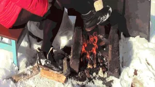 ORDER / burning boots for heating feet