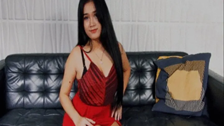 1080p Clip- Asian girl all in red - the color of love