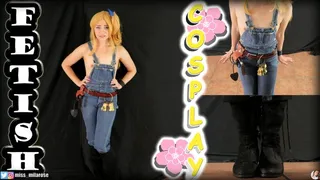 Lucy Heartfilia Pees in Overalls