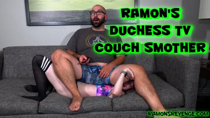 Ramon's Duchess TV Time Smother Couch!