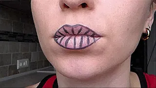 Sexy Fascinating drawing on the lips.