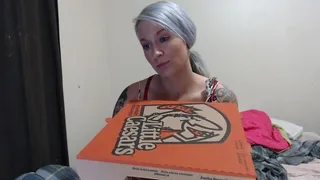 EATING PIZZA ON MY BED