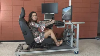 Jae Lynn Takes the Simulator for a Spin
