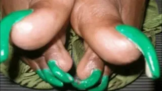Virginia's Toenails make me masturbate when she has Foot fights with other Long Nailed women