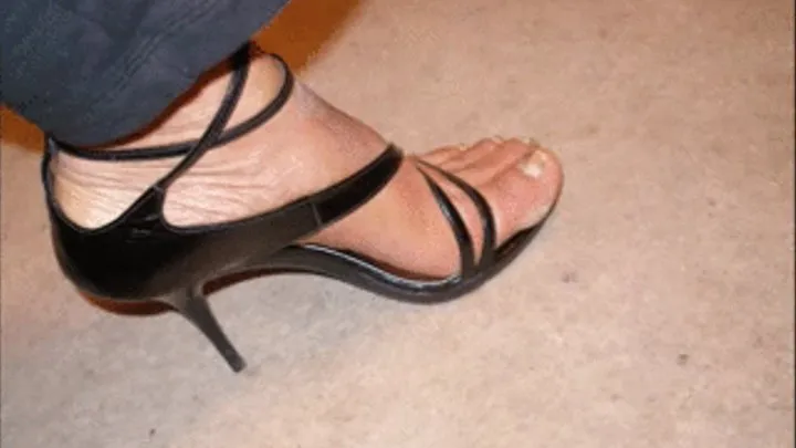 Men in Heels Fetish "I love to dress up and Wear These" (Slide Show)