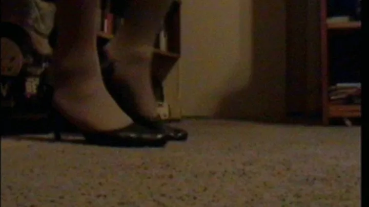 Wearing High Heels to entertain a Long Nailed Woman