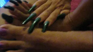 Long Green Fingernail Video of Ms Gai Scratching (FULL SESSION)