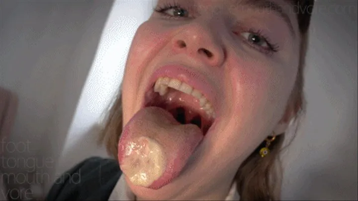 Schoolgirl Licking An Ice-Cream All Up