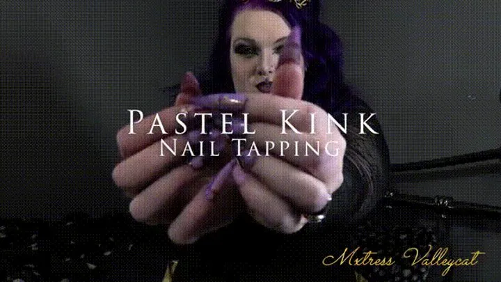 Pastel Kink Nail Tapping
