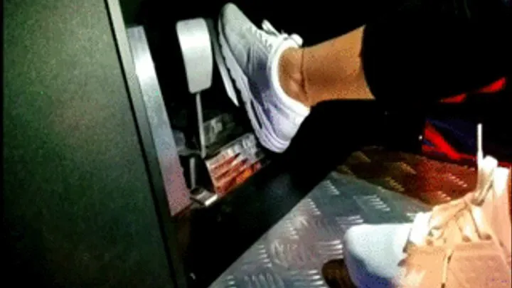 Arcade pedalpumping in Nike Airmax zero's