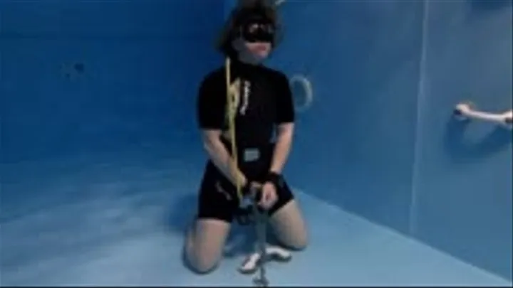 Freedivers 123 Self Bondage Underwater