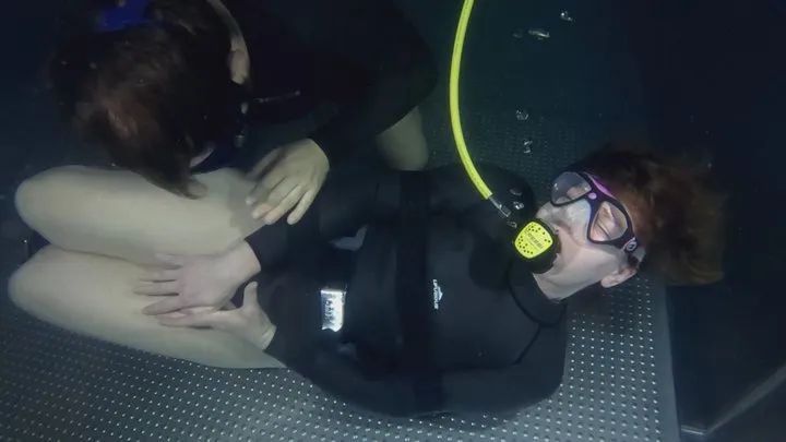 Freedivers 464 SCUBA Breathplay Bondage