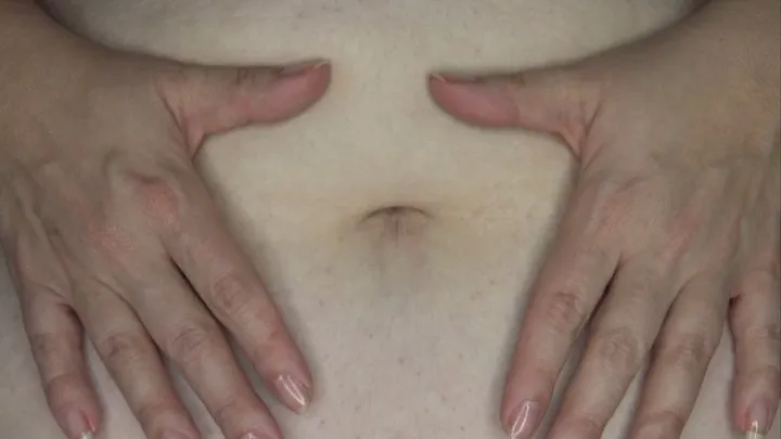 Giantess Deep belly button exploration