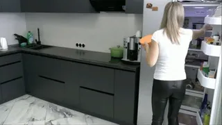 Farting while cleaning the fridge