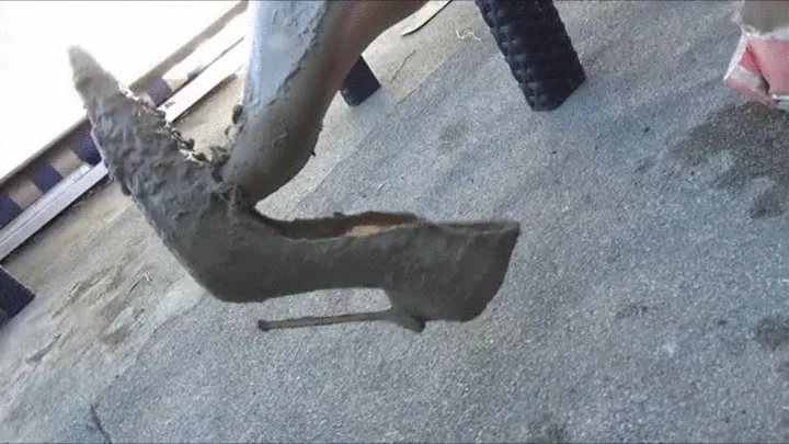 Mixing cement with italian 5 inch designer high heels - full clip