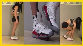 Female Domination in Jordans 270 I Valentine I Classic