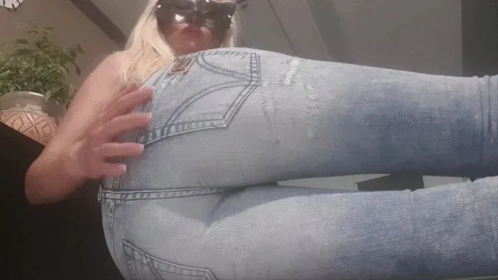 Jeans Wet Tease