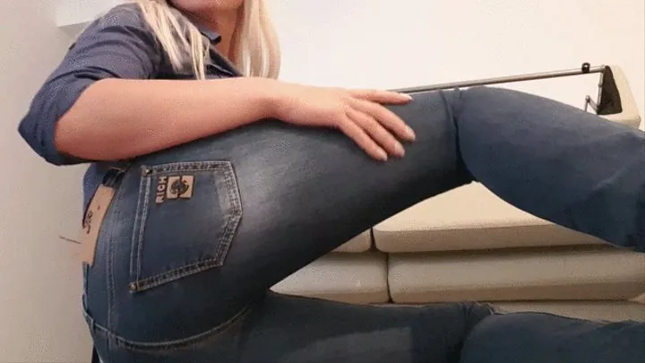 Jeans Ass Smell