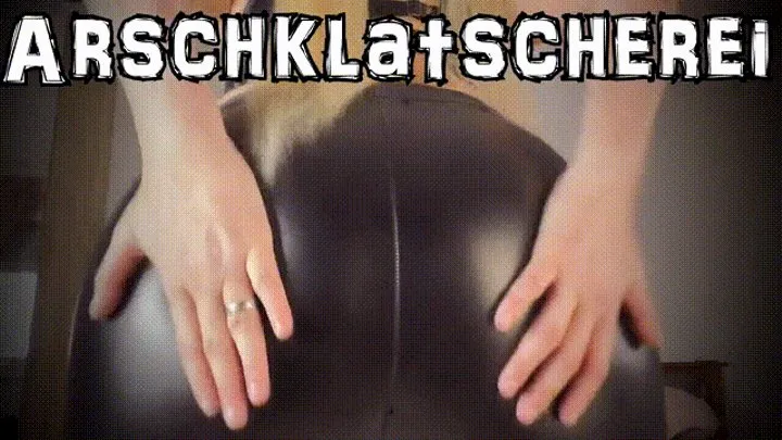 Arschklatscherei