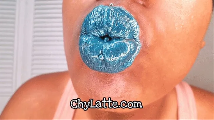 Lipstick Teal Aqua Application - Chy Latte